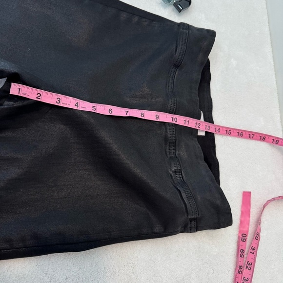 Frame Denim The Jetset High Rise Flare in Noir Coated Size 2 - Picture 13 of 15